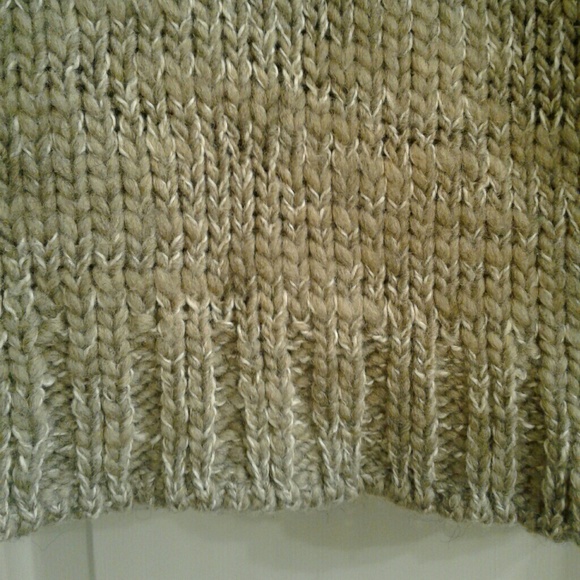 Kaisely Sweater - Picture 5 of 7